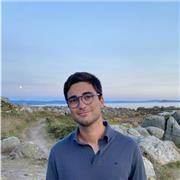 Hola. Soy un estudiante de ingeniería de caminos que se ofrece para dar clases particulares a niños y adolescentes, de matemáticas y física